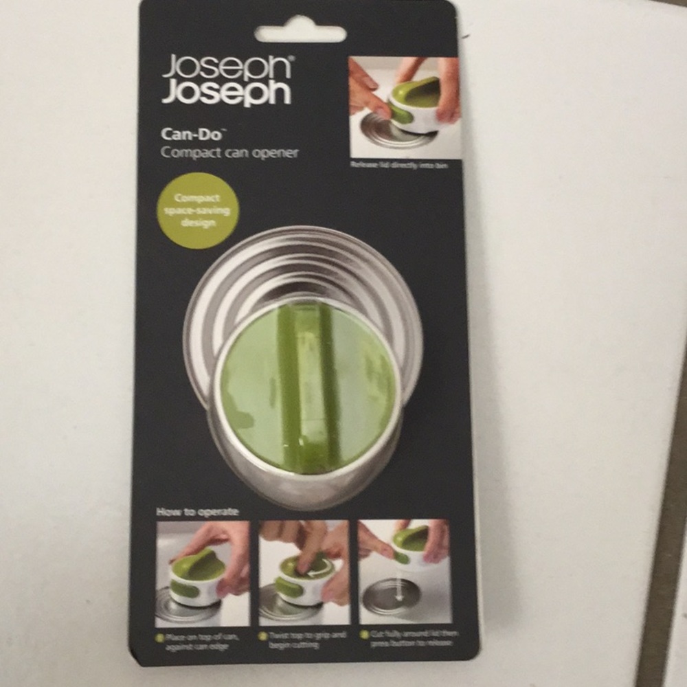 Compact ca opener